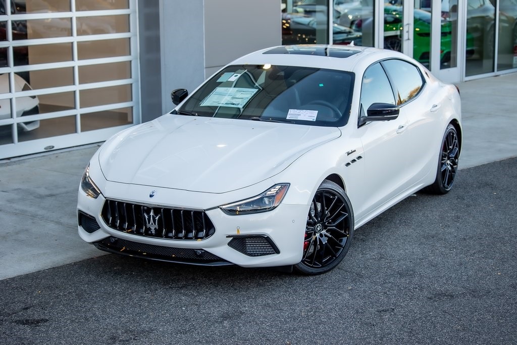 2025 maserati ghibli folgore 1g3