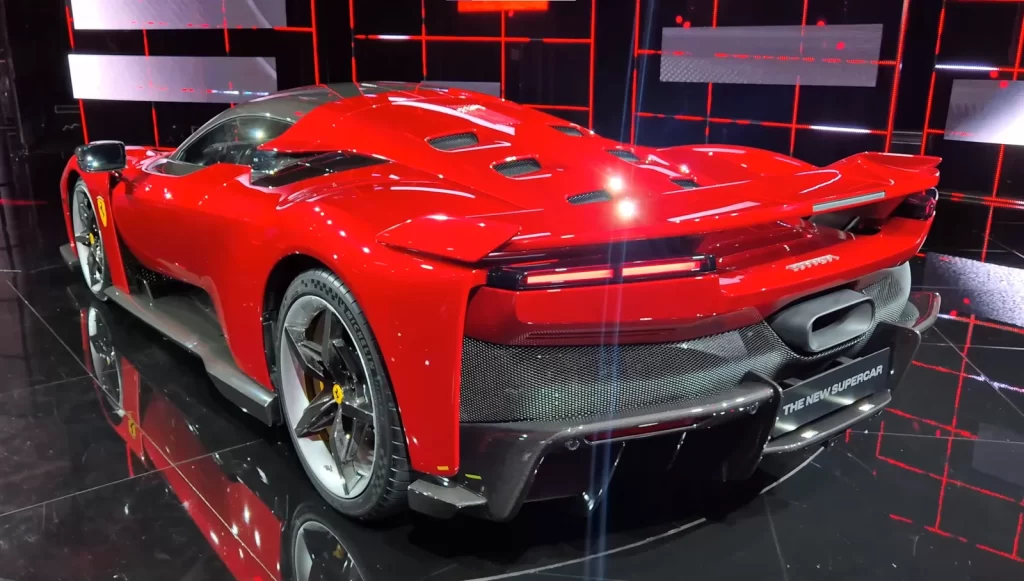 Ferrari F80 15.png