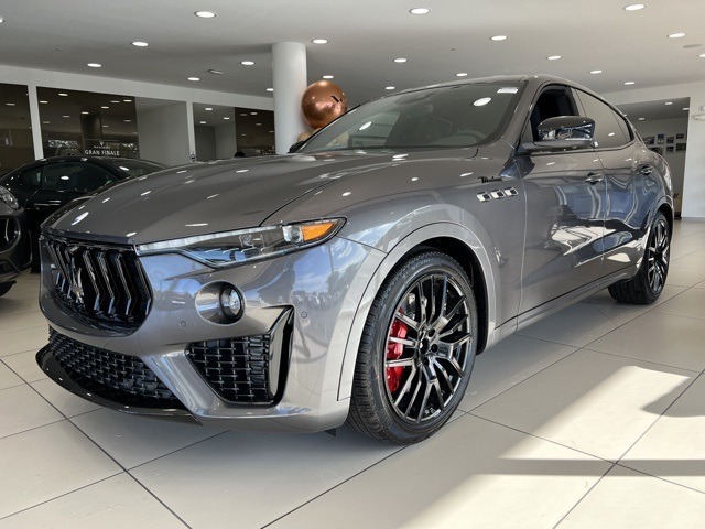 maserati levante 26